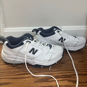 New Balance White and Navy Sneakers 608 v2
